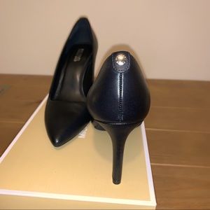 Michael Kors pumps
